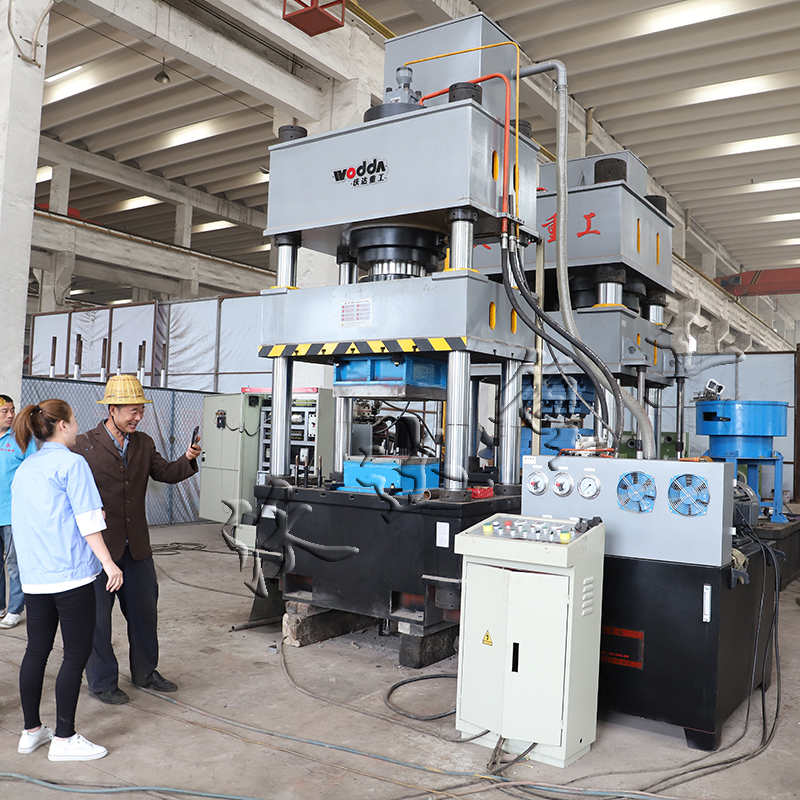 不鏽鋼水箱拉伸機多少錢 不鏽鋼水箱拉伸機多少錢