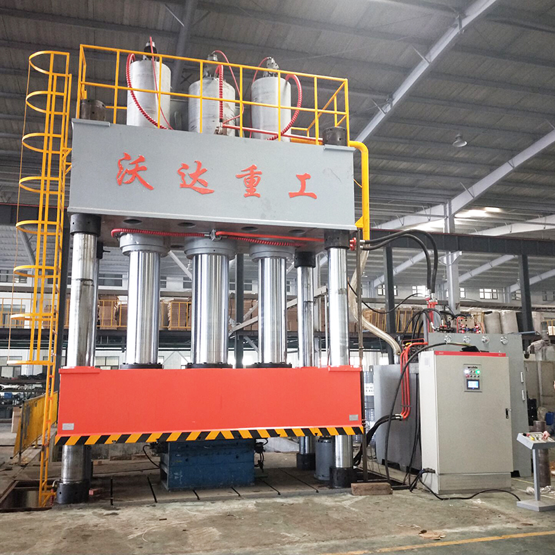 大貨(huo)車中巴(ba)車導流(liu)罩生産(chǎn)視頻