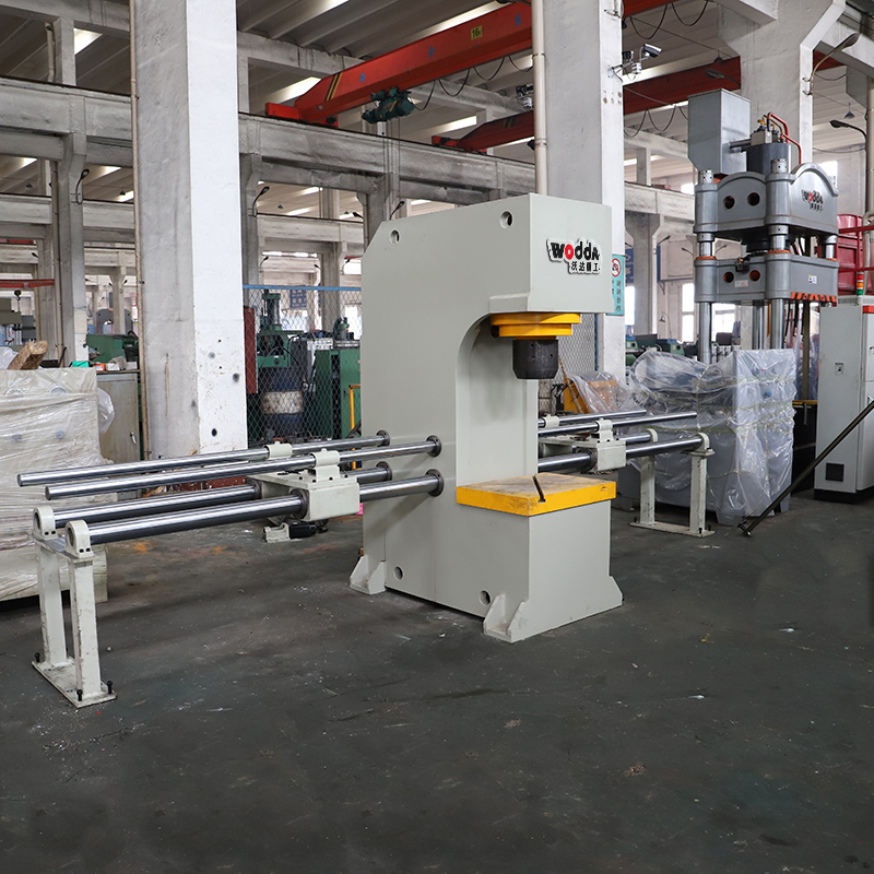 200噸校直機-單臂(bi)校直機