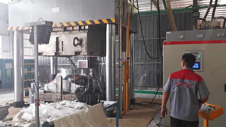 2000噸smc玻璃鋼風機液壓機價格 2000噸smc玻璃鋼風機液壓機價格