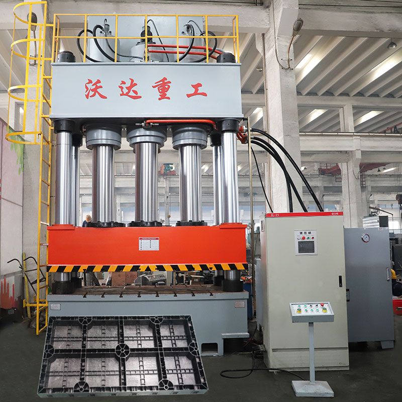 1000噸複(fú)合材料塑料建(jian)築模闆液壓機(ji)