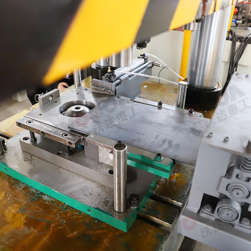 630噸錨杆托盤液壓機生産線 630噸錨杆托盤液壓機生産線