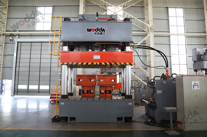 1200噸三梁四柱液壓機_大型液壓機廠家 1200噸三梁四柱液壓機_大型液壓機廠家