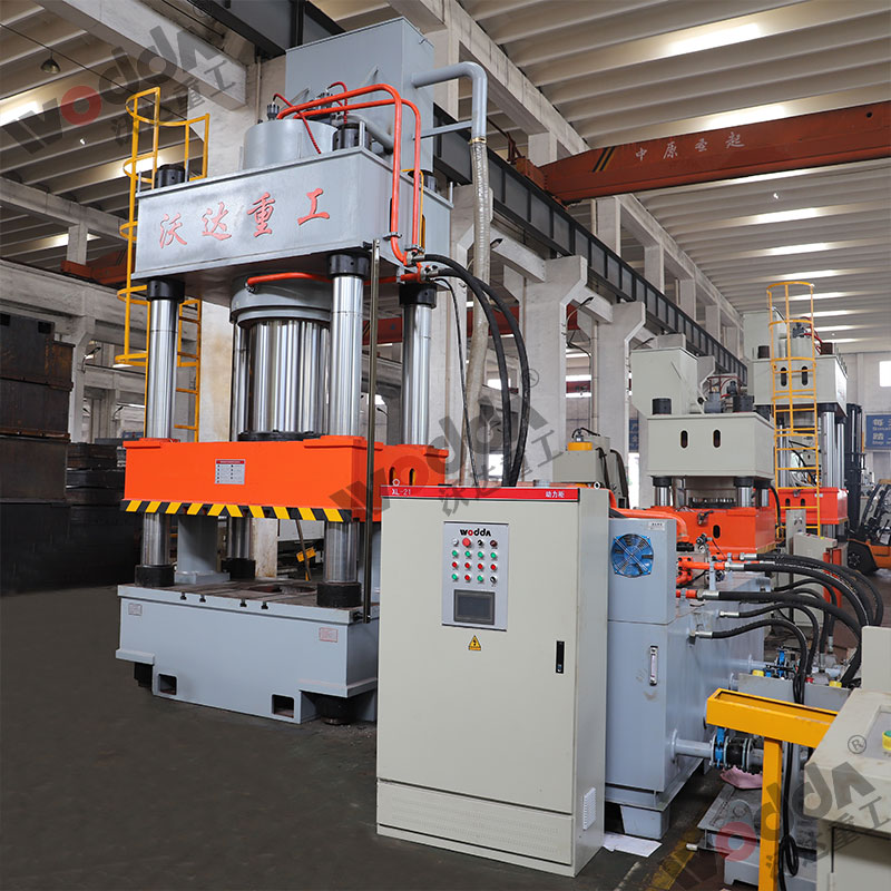 1000噸四柱液壓機 1000噸四柱液壓機