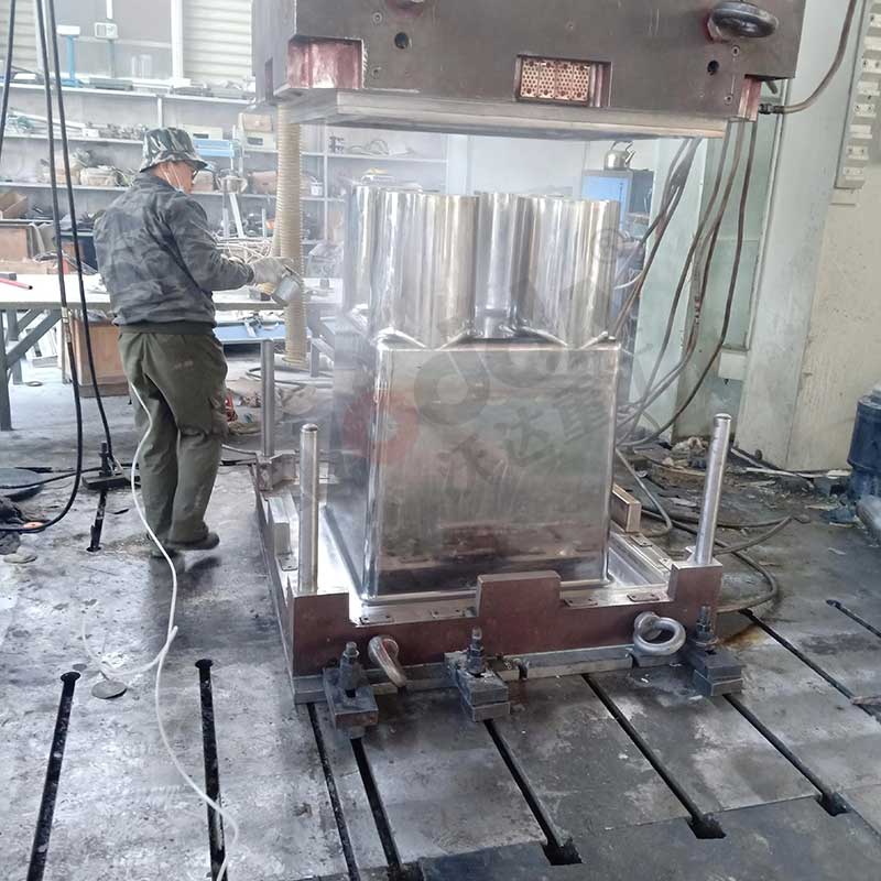 SMC華夫筒模壓機 SMC華夫筒模壓機