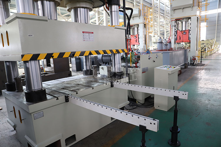 1000T四柱液壓機 1000T四柱液壓機