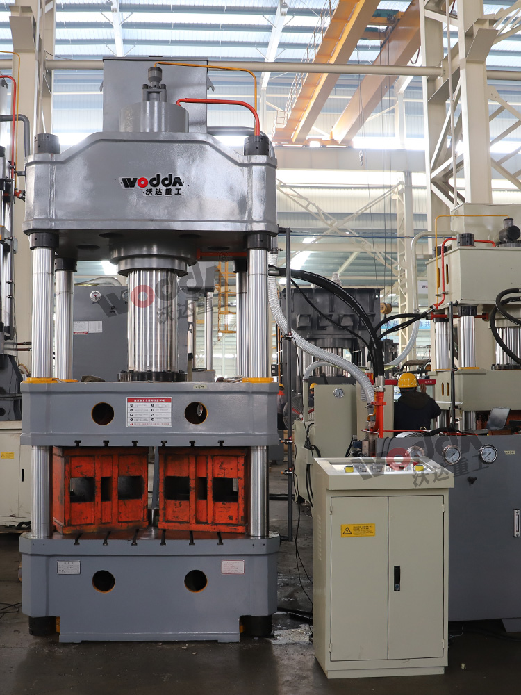 315噸國标四柱液壓機(鑄造件) 315噸國标四柱液壓機(鑄造件)