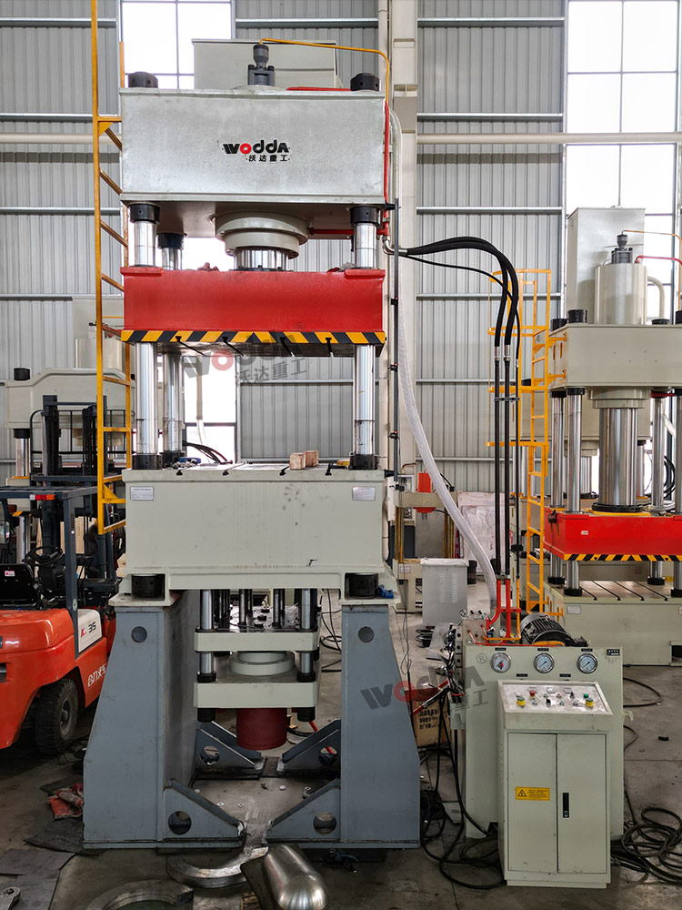 315噸不鏽鋼蹲便器拉伸液壓機