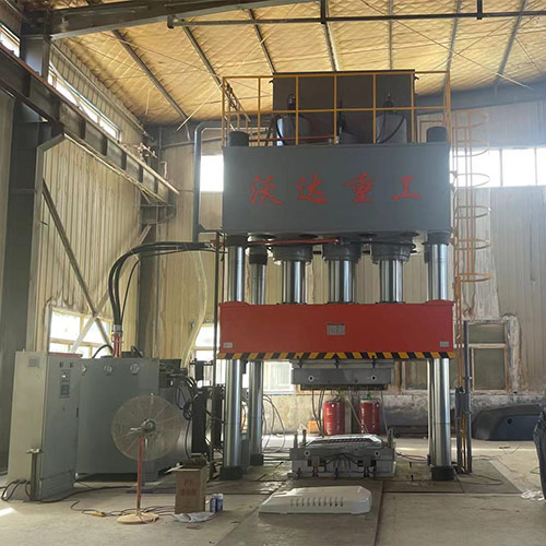 SMC汽車(che)配件成型液壓(yā)機_1500噸四柱液壓(ya)機