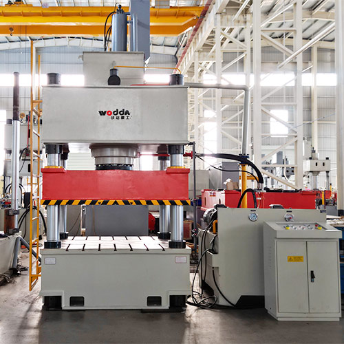 500噸垃圾箱外殼(ké)沖壓成型液壓(yā)機